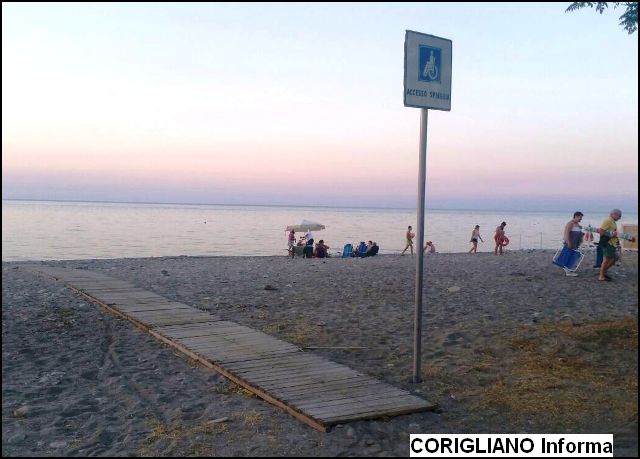 Rossano: Sociale, 5 passerelle sulla spiaggia