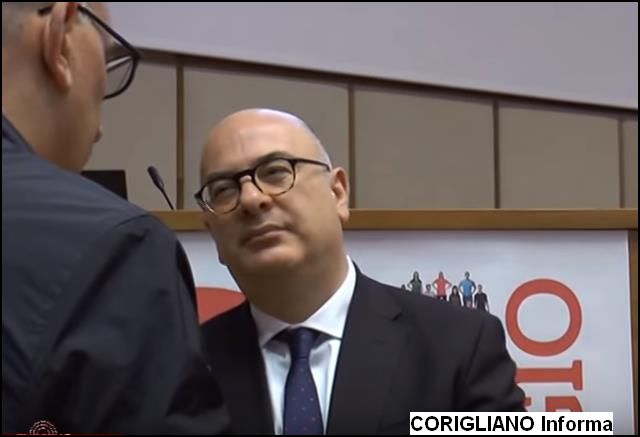 Talking. Giornalismo, eliminare gli elementi di ricattabilit |Video