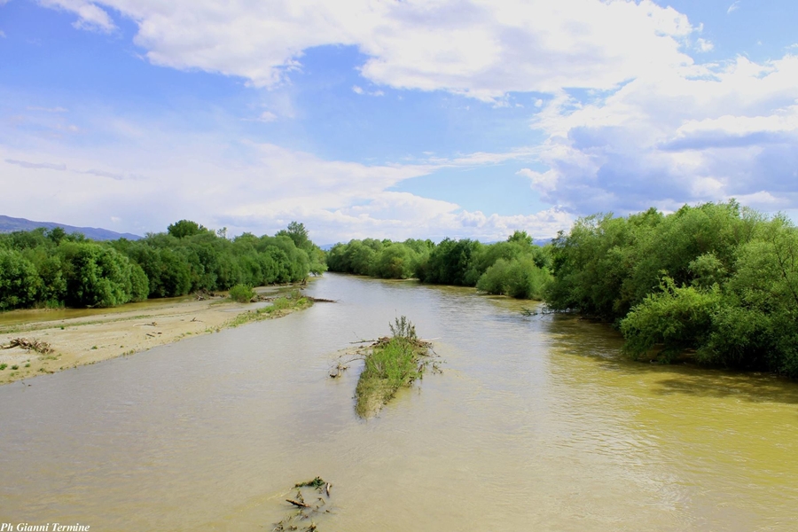 Cosenza: La Commissione parlamentare dinchiesta sul ciclo dei rifiuti  far un sopralluogo al fiume Crati