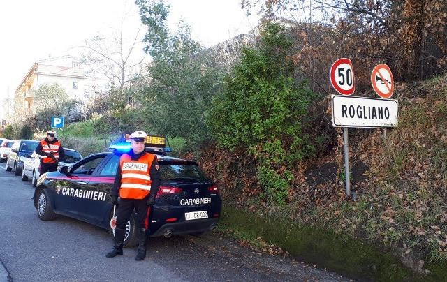 Cosenza: Operazione Brother eseguite 5 misure cautelari a capo dellorganizzazione una 23enne