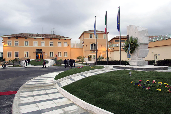 Cosenza: Si impicca in cella un detenuto straniero